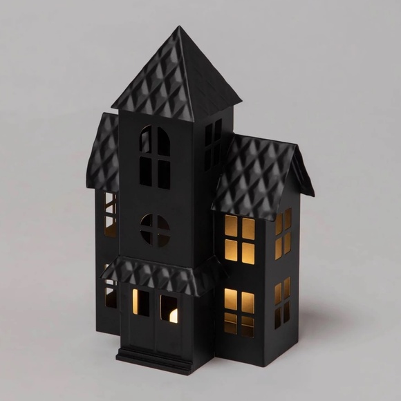 Lit Metal Haunted Mansion Halloween Metal House - Hyde & EEK! - Picture 1 of 13